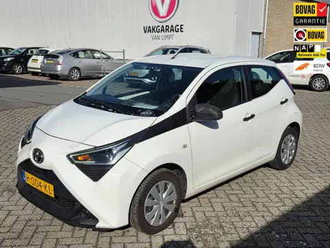 Toyota Aygo 1.0 VVT-i x-fun | 54178km | Airco