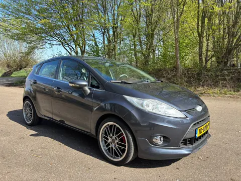 Ford Fiesta 1.6 Ghia | 120PK | Leer | Clima | APK 08-2026