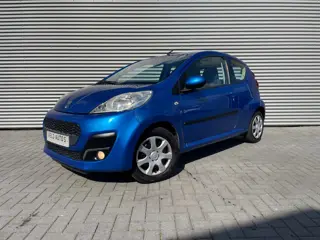 Peugeot 107 1.0 Active bouwjaar 2013 ( nw apk )