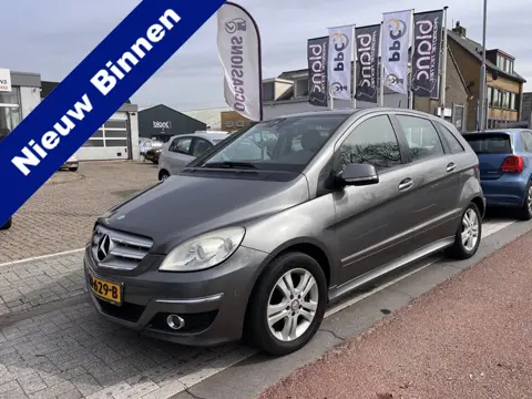Mercedes-Benz B-klasse 200 Automaat Pdc Stoelverw. Lmv Trekhaak .