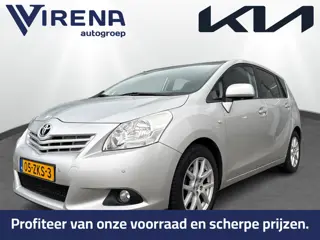 Toyota Verso 1.8 VVT-i Business Titanium Navigatie - Achteruitrijcamera - Climate Control - Panorama
