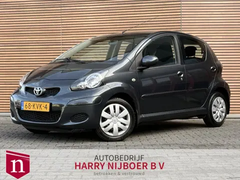 Toyota Aygo 1.0-12V Comfort Airco / Radio / Telefoon / Dealer onderhouden!