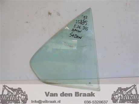BMW 3 serie E36 sedan 1991-1998 Scheerraam rechts achter