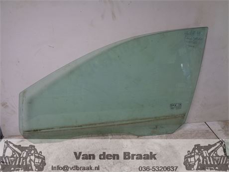 Ford Focus 4 deurs Sedan 2004-2011 Portierraam links voor