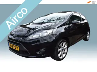 Ford Fiesta 1.25 S-Edition. Recent Distributieriem vervangen , 4 Nieuwe Banden , Grote Beurt.