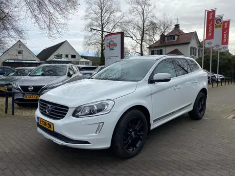 VOLVO XC60 2.0 D3 FWD SUMMUM AUTOMAAT / SCHUIFDAK / LEDER / CAMERA / NAVI / 18'' LM-VELGEN