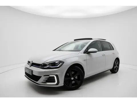 Volkswagen Golf 7.5 1.4 TSI PHEV GTE PANO VIRTUAL CAM ACC