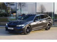 BMW 3 Serie Touring 330e xDrive 293 PK High Executive M-Sport PHEV, Kuipstoelen, Panoramadak, Memory