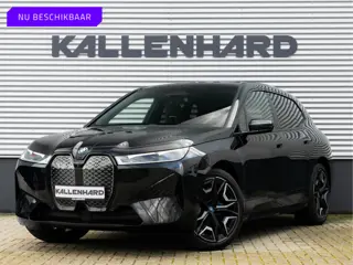 BMW iX xDrive50 - Luchtvering - Active Steering - Pano - Trekhaak