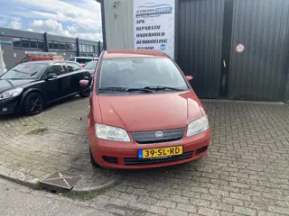 Fiat Idea 1.4-16V Dynamic (bj 2006)