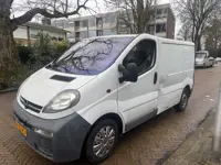 Opel Vivaro 1.9 CDTI L1H1DC Comfort Timming belt broken