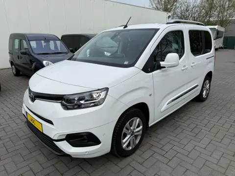 Toyota PROACE CITY Verso L1 Automaat - Rolstoelauto - Alle opties - Bodemverlaging - 1e Eigenaar - R