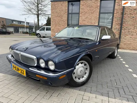 Daimler 4.0 4.0 V8