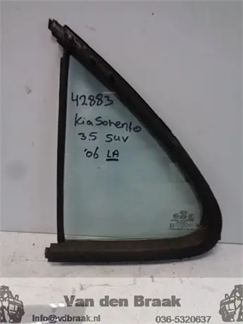 Kia Sorento 2002-2006 Scheerraam links achter