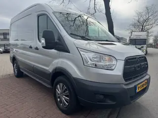 Ford Transit 330 2.0 TDCI 170pk Euro 6 L2 H2 Trend Sport Airco,Navigatie,Camera,3 Zits