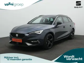 SEAT Leon Sportstourer 1.5 TSI 204 pk e-Hybrid FR Business | Trekhaak | Matrix LED | Achteruitrijcam