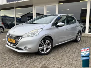 Peugeot 208 1.6 VTi Allure | Navi | Bluetooth | Cruise | ECC | Regen- en Lichtsensor | Trekhaak