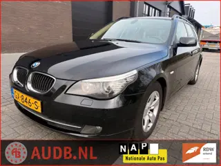BMW 5-serie Touring 523i Business Line| VOL LEDER| PANO|