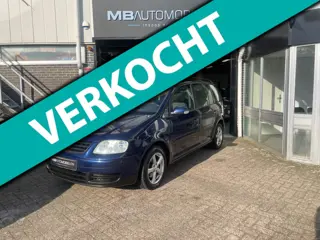 Volkswagen Touran 1.6 Business/APK/Trekhaak/LM Velgen/NAP/Airco-Nette Auto!