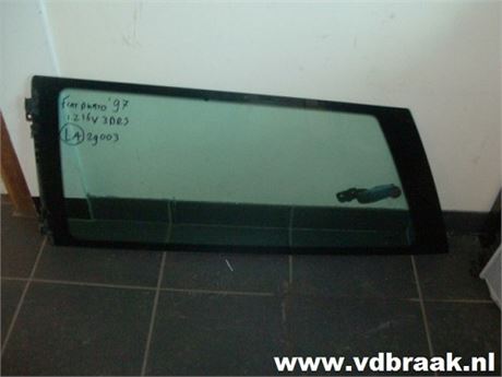 Fiat Punto 3 deurs 1994-1999 Zijruit links achter