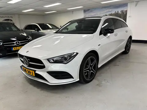 Mercedes-Benz CLA-Klasse Shooting Brake 250e AMG Pano 360 Burmester Dealeronderhouden Distronic Keyl