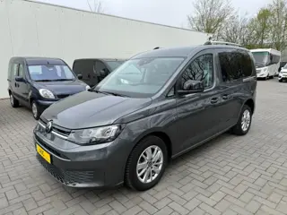 Volkswagen Caddy 1.5 TSI Rolstoelauto L1 Automaat 3+1 of 5+0 - Alle opties - Bodemverlaging - Rolsto