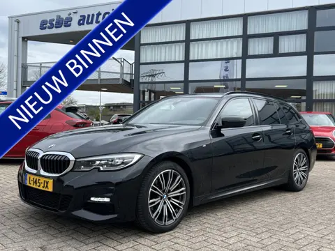 BMW 3 Serie Touring 318i 2.0 M-Sport Business Edition Navigatie Trekhaak Sporstoelen Camera Carplay 
