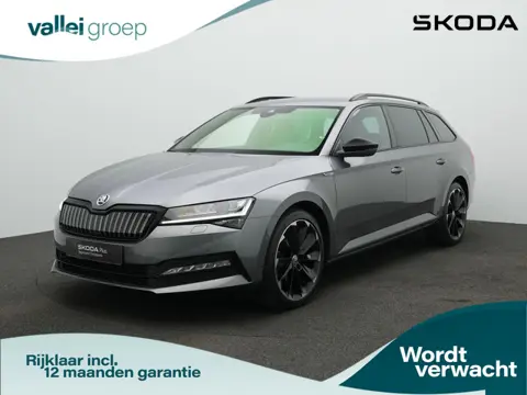 Skoda Superb 1.4 TSI iV 218 pk Sportline | Trekhaak | Geheugenstoelen | Navigatie Columbus | Adaptie