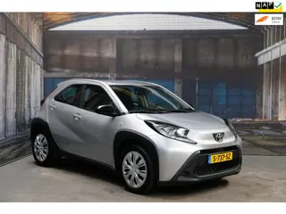 Toyota Aygo X 1.0 VVT-i MT Play - Nederlandse auto!