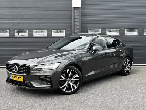 Volvo S60 2.0 Recharge 340PK T6 AWD R-Design | Pano | Memory | H&K Audio | Trekhaak | €27.900,- Incl