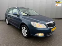 Skoda Octavia Combi 1.6 TDI Elegance DSG navi clima sunroof