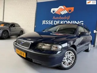 Volvo V70 2.4 / bj.2004 / kleur : blauw / airco / trekhaak / sportvelgen / stereo / nette auto / APK
