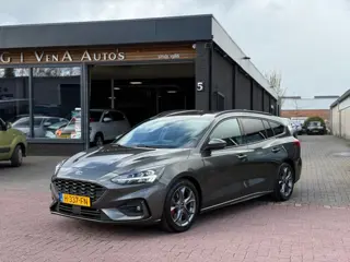 Ford FOCUS Wagon 1.5 EcoB. ST Line Dealer Onderhouden