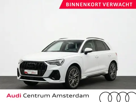 Audi Q3 45 TFSI e S edition 245pk | Panoramadak | Navgatie | Keyless Entry | Matrix Led |