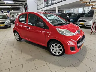 Peugeot 107 1.0-12V XR