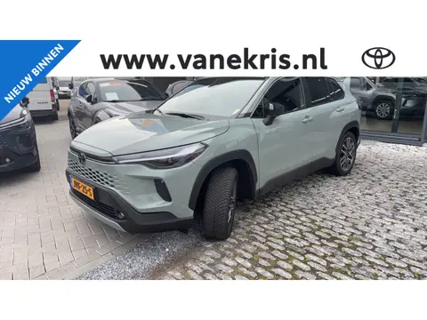 Toyota Corolla Cross Hybrid 140 Dynamic 4 seizoenenbanden