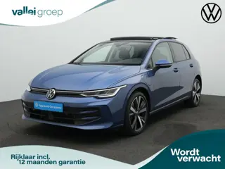 Volkswagen Golf 1.5 eHybrid 204 pk Life Edition | Panoramadak | Stuur-/stoelverwarming | Achteruitri