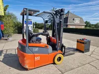 Toyota 1500 kg. elektrisch hefhoogte 5.00m. (automaat)