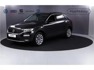 Volkswagen T-Roc 1.5 TSI Style 150 pk Automaat (DSG) | Verlengde garantie | Navigatie | Parkeersenso