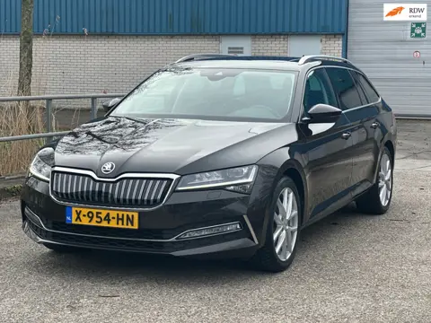 Skoda Superb Combi 1.4 TSI iV Business Edition Plus!Pano!Camera!PDC!Automaat!