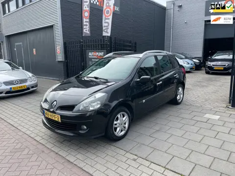 Renault Clio Estate 1.2 TCE Dynamique 2e Eigenaar! Trekhaak Airco NAP APK