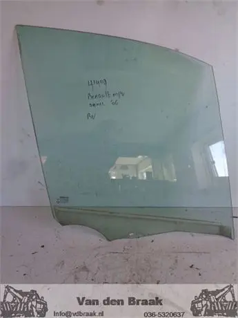 Renault Grand Scenic 2003-2009 Portieruit voorzijde rechts