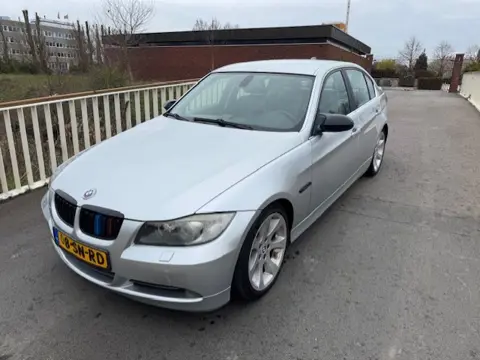 BMW 3-serie 320i High Executive (bj 2006, automaat)