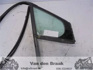 Peugeot 308 5drs hb 2007-2013 Rechts voor driehoeksraam