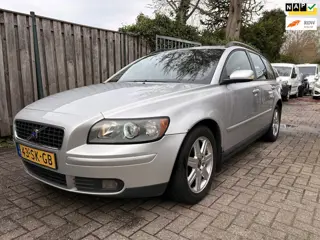 Volvo V50 2.4 Elite - automaat - airco - cruise control