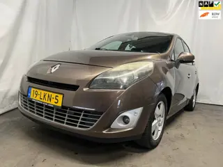 Renault Grand Scénic 1.4 TCe Dynamique 7p. - Schade