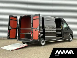 Volkswagen Crafter 35 2.0 TDI L4H3 Highline Laadklep Automaat Camera Airco Cruise Vooruitverwarming 