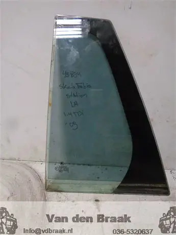 Skoda Fabia Combi 2008-2015 Scheerruit links achter