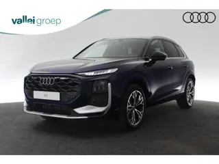 Audi Q3 S edition e-hybrid 272 pk | Tech plus | Velgen 19 inch | Sportstoelen zwart leder-kunstleder