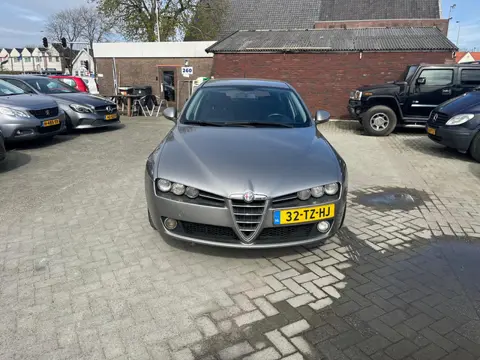 Alfa Romeo 159 Sportwagon 1.8 mpi Business ecc lm velgen apple play
